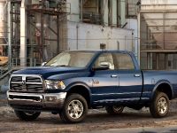 Dodge Ram 2500 Laramie Crew Cab (2010) - picture 5 of 16