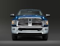 Dodge Ram 2500 Laramie Crew Cab (2010) - picture 3 of 16