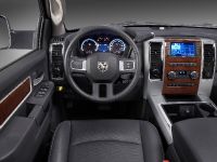 Dodge Ram 2500 Laramie Crew Cab (2010)