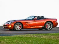 Dodge Viper SRT10 Roadster (2010) - picture 3 of 9