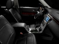 Ford Flex with EcoBoost (2010) - picture 10 of 17