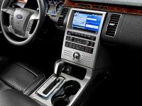 Ford Flex with EcoBoost (2010) - picture 11 of 17