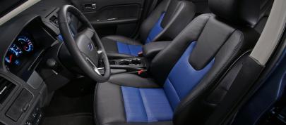 Ford Fusion (2010) - picture 12 of 18