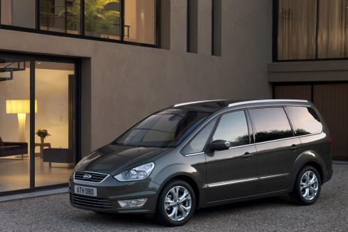 Ford Galaxy (2010) - picture 1 of 8