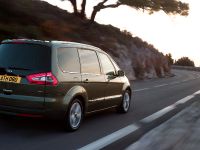 Ford Galaxy (2010) - picture 8 of 8