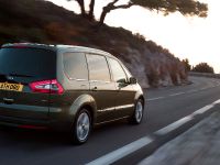 Ford Galaxy (2010) - picture 8 of 8