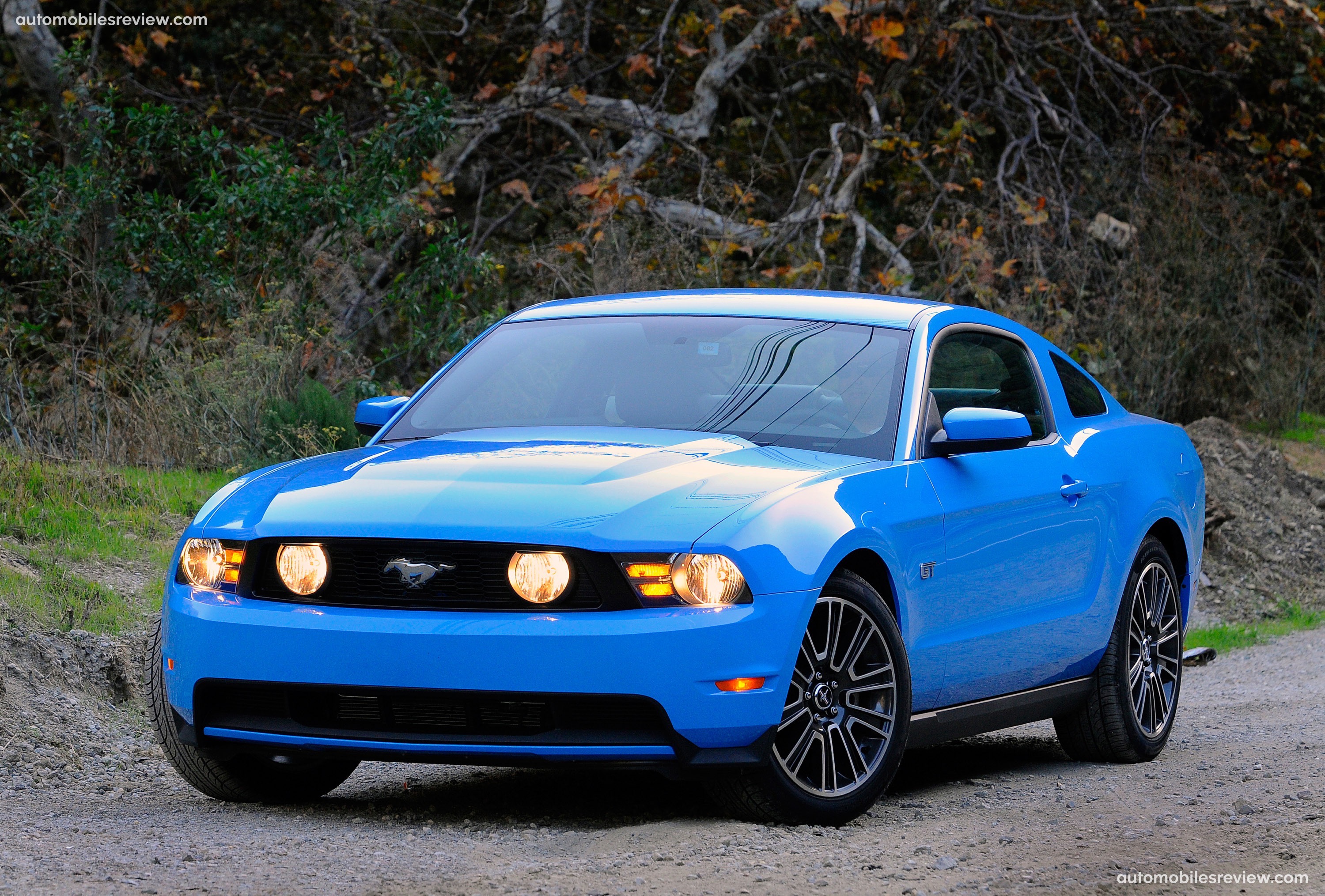 Ford Mustang GT (2010) - 14 Free high resolution pictures of this model. 