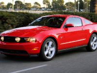 Ford Mustang GT (2010) - picture 5 of 14