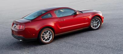 Ford Mustang (2010) - picture 36 of 60