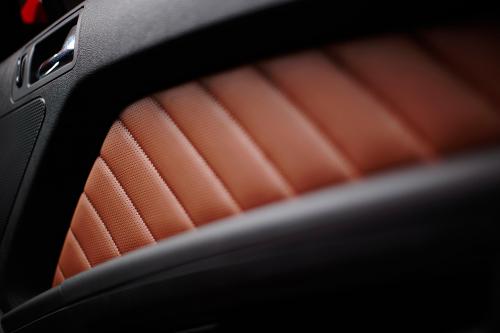 Ford Mustang (2010) - picture 32 of 60