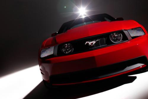 Ford Mustang (2010) - picture 33 of 60