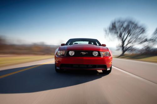 Ford Mustang (2010) - picture 48 of 60