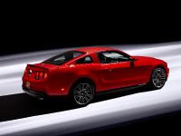 Ford Mustang (2010) - picture 22 of 60