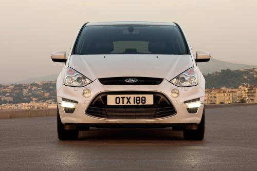 Ford S-Max (2010) - picture 1 of 9