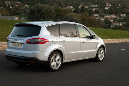 Ford S-Max (2010) - picture 8 of 9