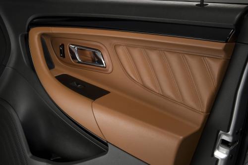 Ford Taurus SHO (2010) - picture 17 of 19