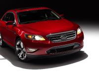 Ford Taurus SHO (2010) - picture 4 of 19