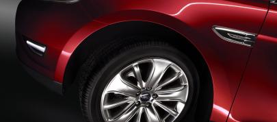 Ford Taurus (2010) - picture 15 of 27