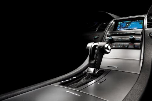 Ford Taurus (2010) - picture 24 of 27