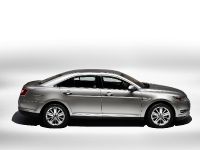 Ford Taurus (2010) - picture 5 of 27