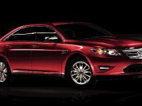 Ford Taurus (2010) - picture 14 of 27