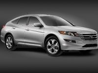 Honda Accord Crosstour (2010) - picture 1 of 9