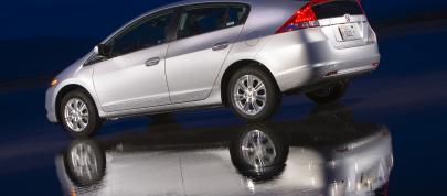 Honda Insight EX (2010) - picture 7 of 19