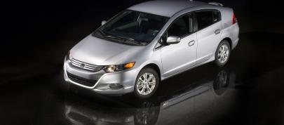 Honda Insight EX (2010) - picture 12 of 19