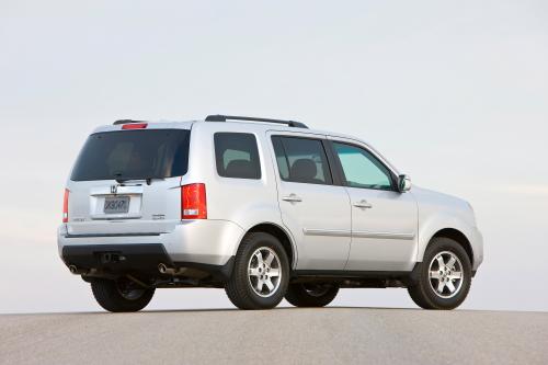 Honda Pilot (2010) - picture 17 of 17