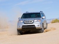 Honda Pilot (2010) - picture 8 of 17