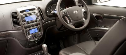 Hyundai Santa Fe (2010) - picture 4 of 16