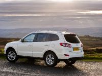 Hyundai Santa Fe (2010) - picture 8 of 16