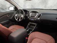 Hyundai Tucson (2010) - picture 7 of 7