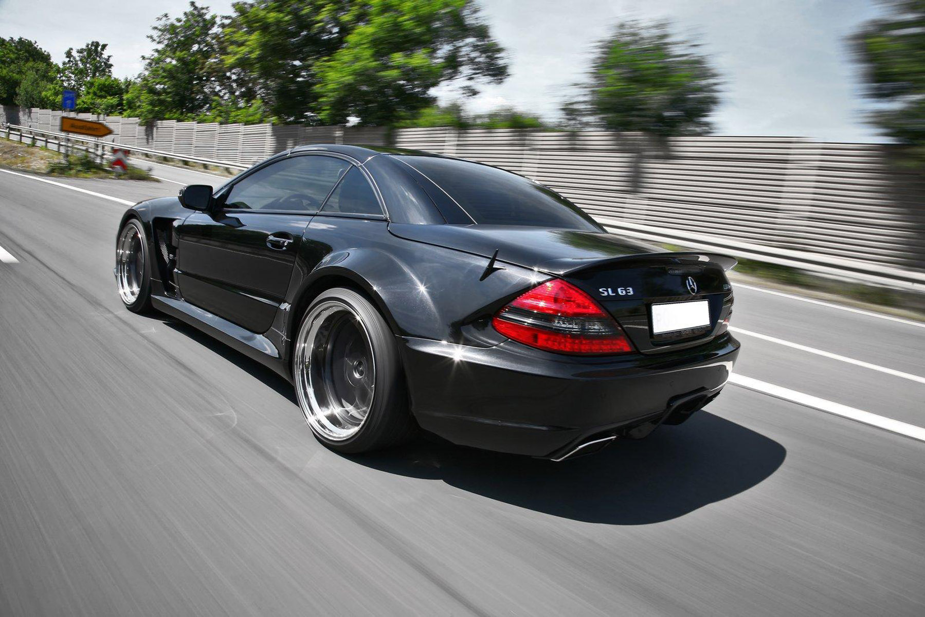 Inden Design Mercedes-Benz SL 63 AMG