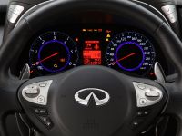 Infiniti FX30d S (2010) - picture 5 of 6
