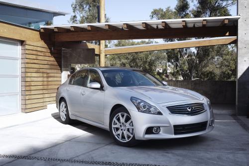 Infiniti G37 Sedan (2010) - picture 1 of 12