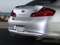 Infiniti G37 Sedan (2010) - picture 7 of 12