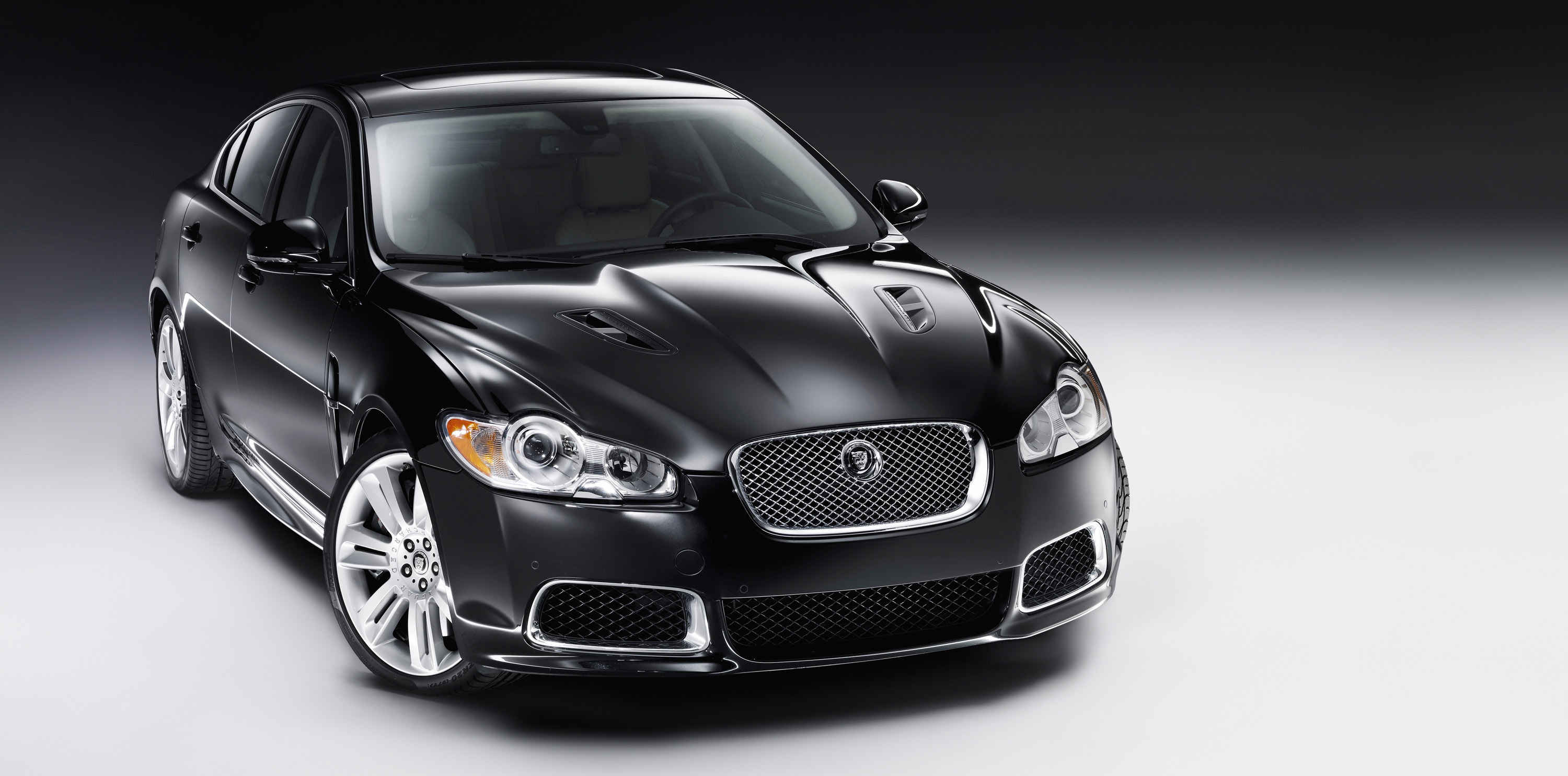 Jaguar XFR