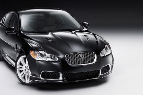 Jaguar XFR (2010) - picture 17 of 21