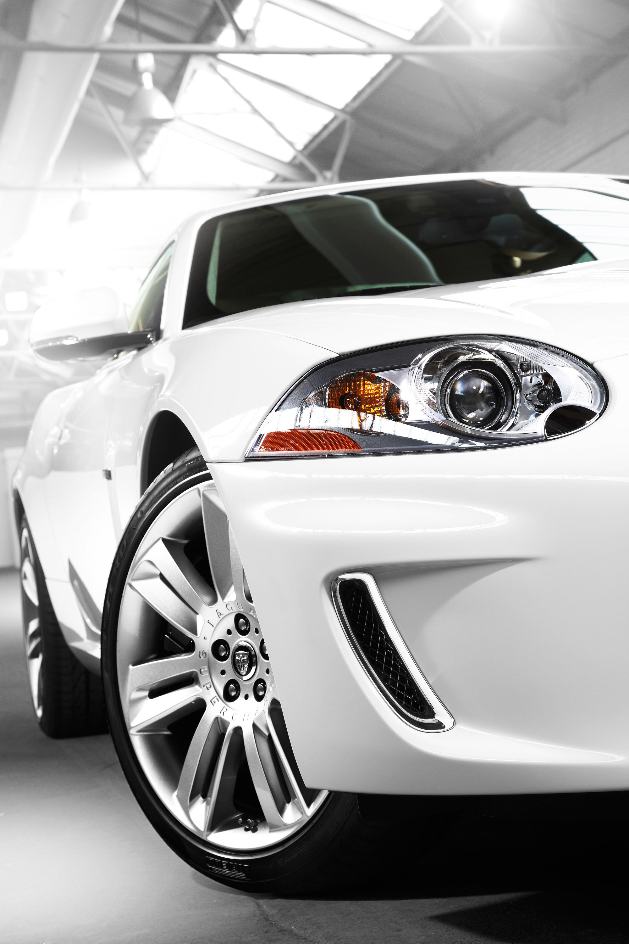 Jaguar XKR