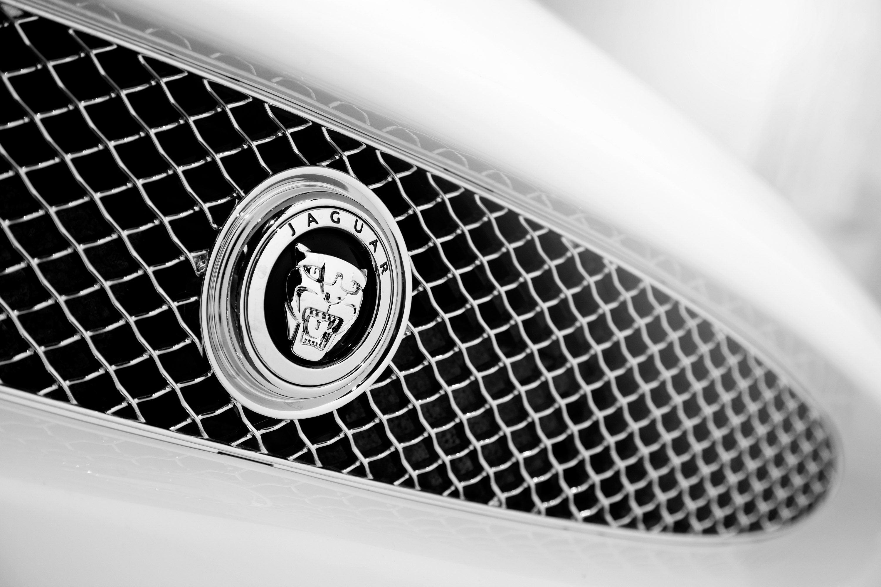 Jaguar XKR