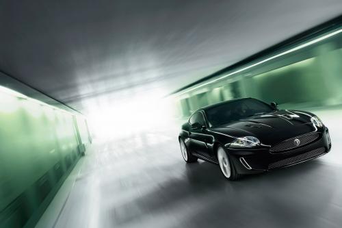 Jaguar XKR (2010) - picture 17 of 21
