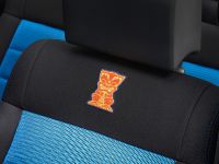 Jeep Wrangler Islander Edition (2010) - picture 2 of 3