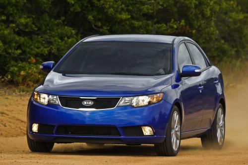 Kia Forte (2010) - picture 8 of 24