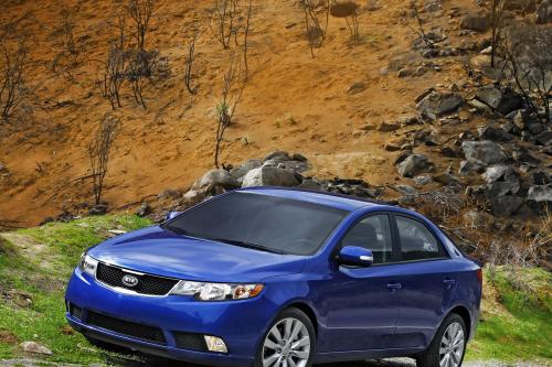 Kia Forte (2010) - picture 9 of 24