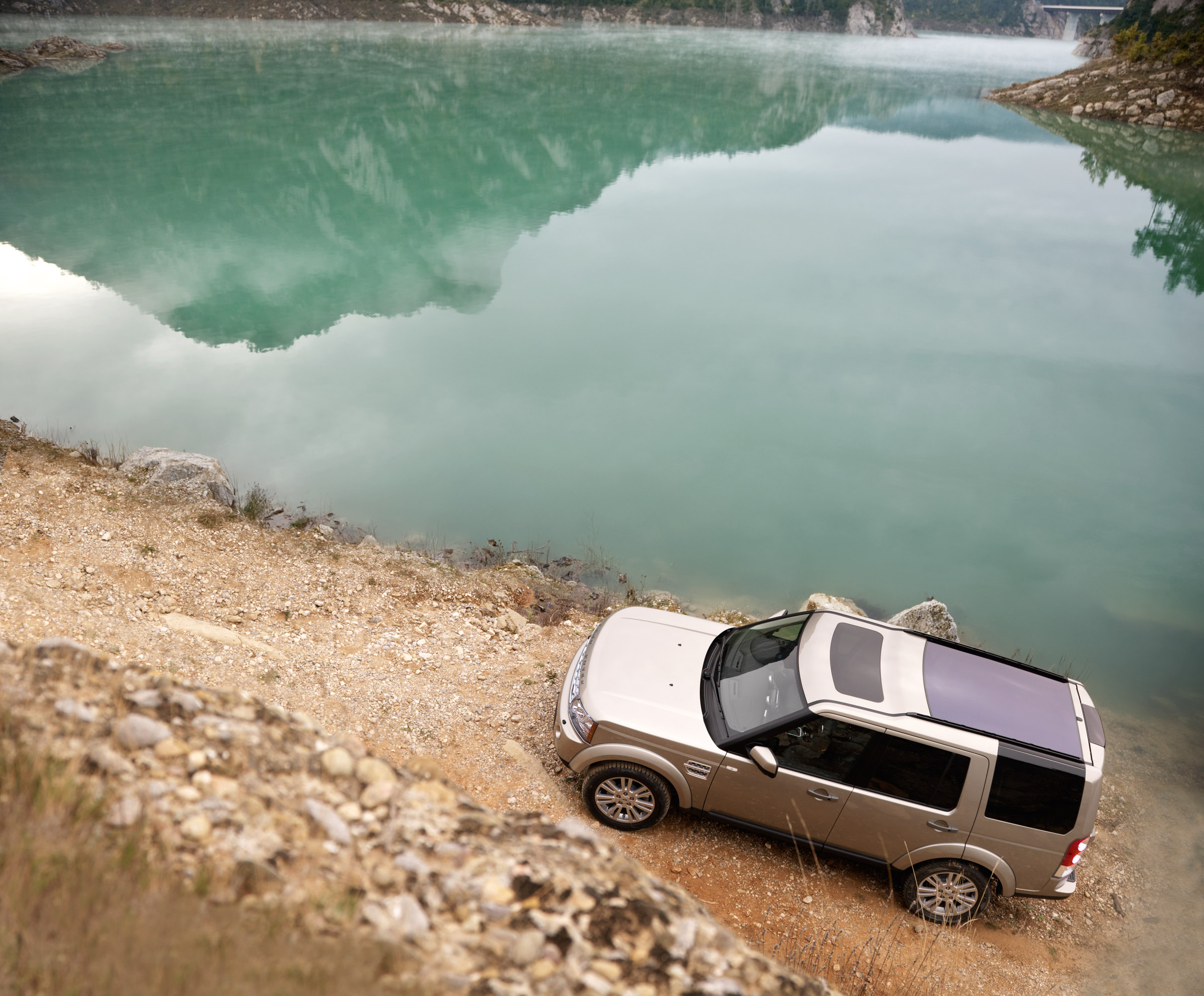 Land Rover Discovery 4