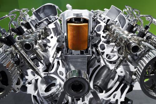 Land Rover Discovery 4 (2010) - picture 32 of 45