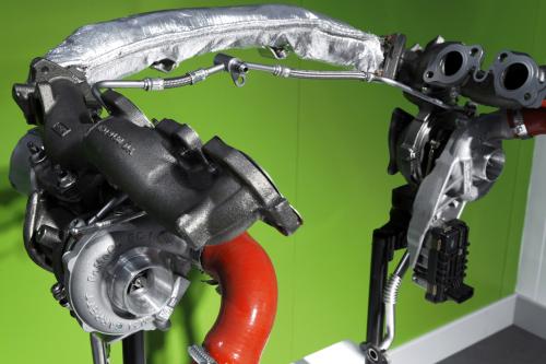 Land Rover Discovery 4 (2010) - picture 41 of 45