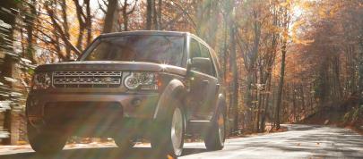 Land Rover Discovery (2010) - picture 31 of 38