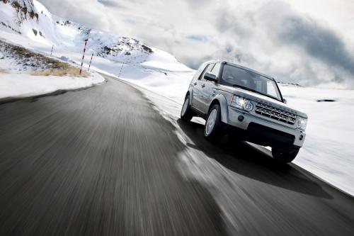 Land Rover Discovery (2010) - picture 9 of 38